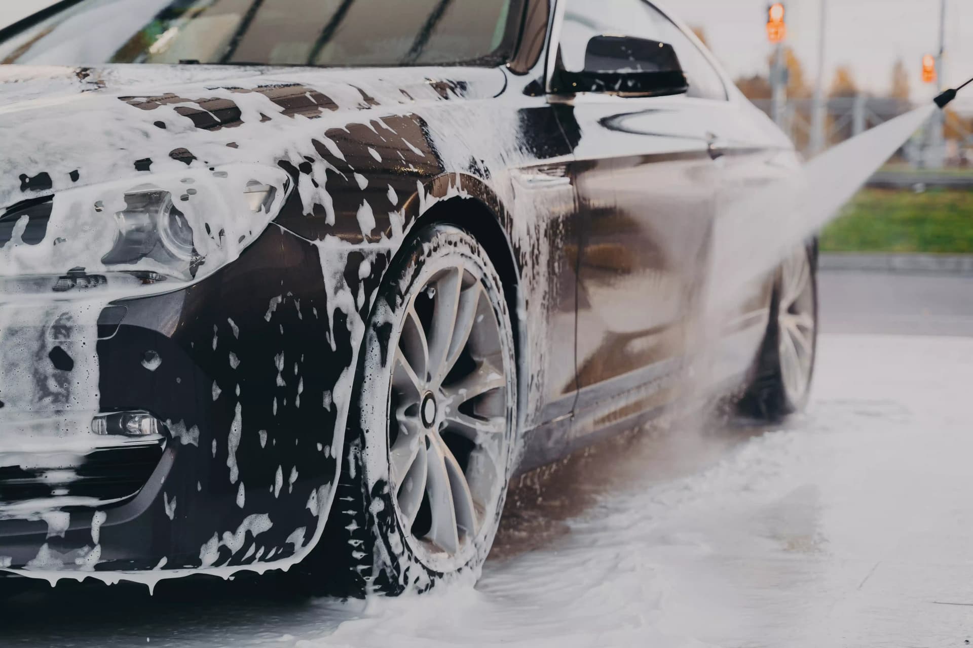 Car Cleaning on Holidays: Tips for Keeping Your Vehicle in Excellent Condition