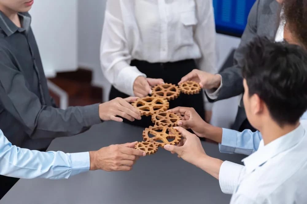 12 Ways to Build a Strong Team for Business Growth