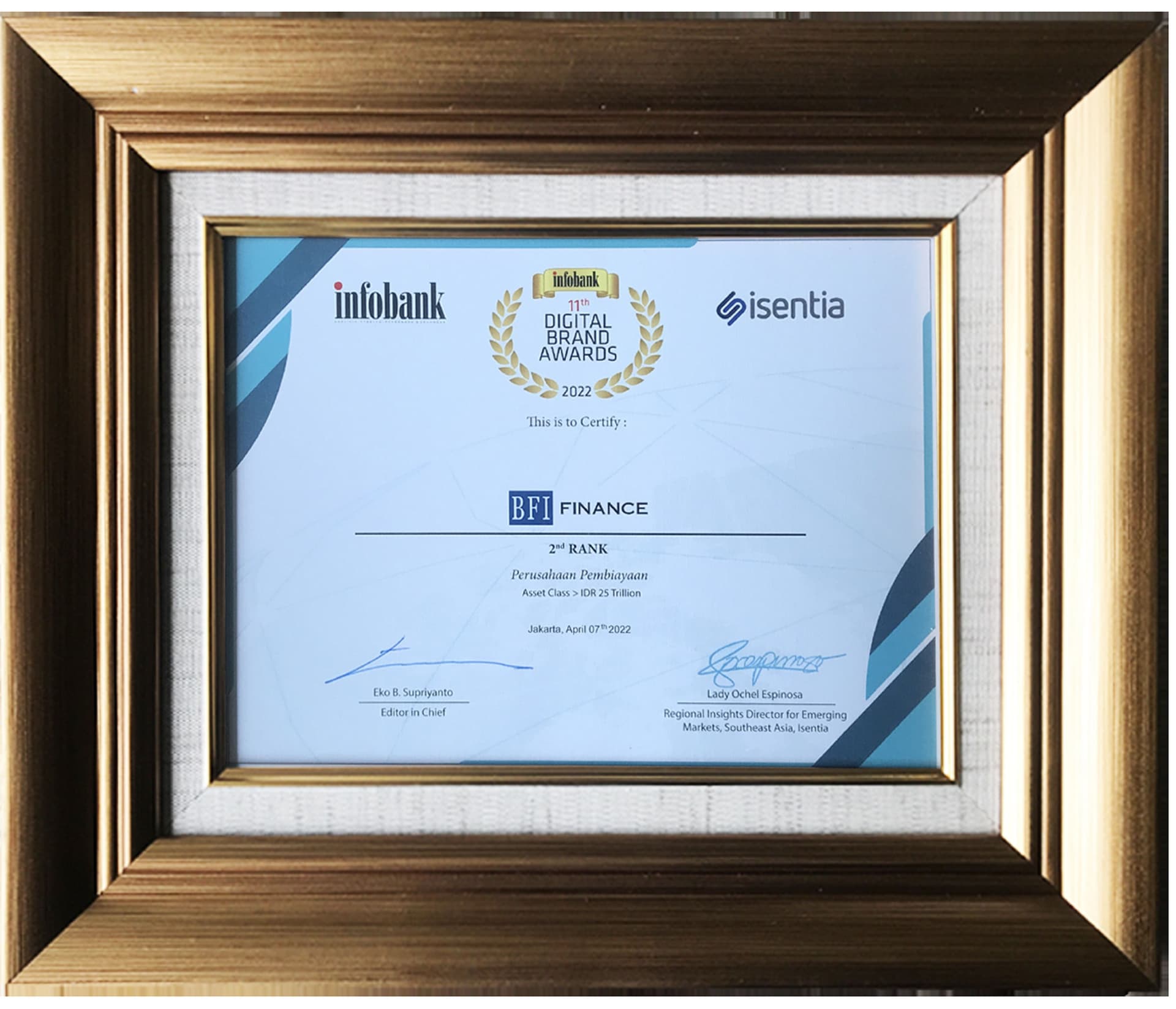 Terus Bereksplorasi dan Bertransformasi Digital, BFI Finance Raih Infobank Digital Brand Awards 2022
