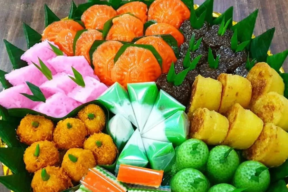 8 Tips Sukses Memulai Usaha Jajanan Pasar Tradisional. Pasti Untung!