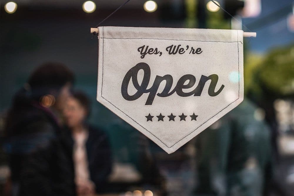 Tips Usaha Offline Agar Dapat Bertahan di Era Digital
