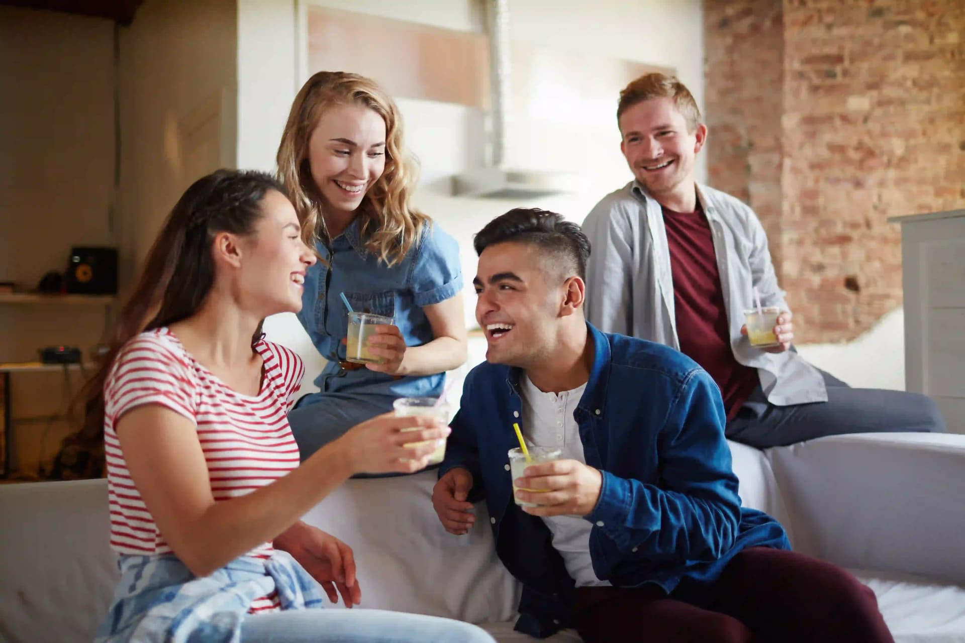 Mengenal Ekstrovert dan Introvert, Anda Termasuk yang Mana?