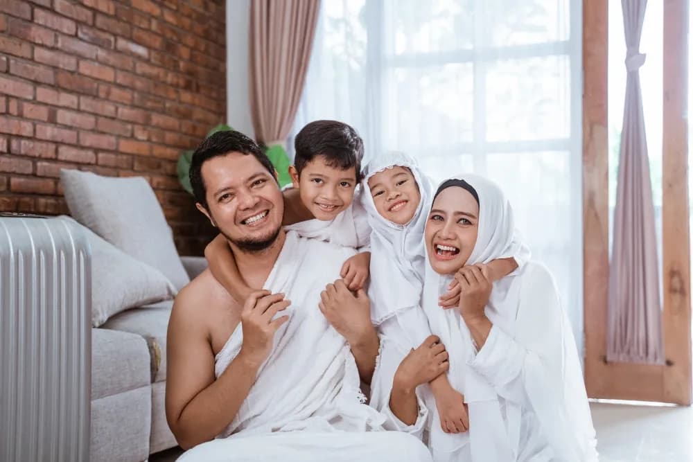 Umrah with Family: Benefits, Preparation & Tips